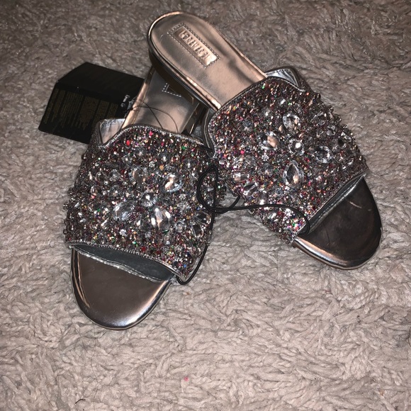 Sandals - Picture 2 of 5